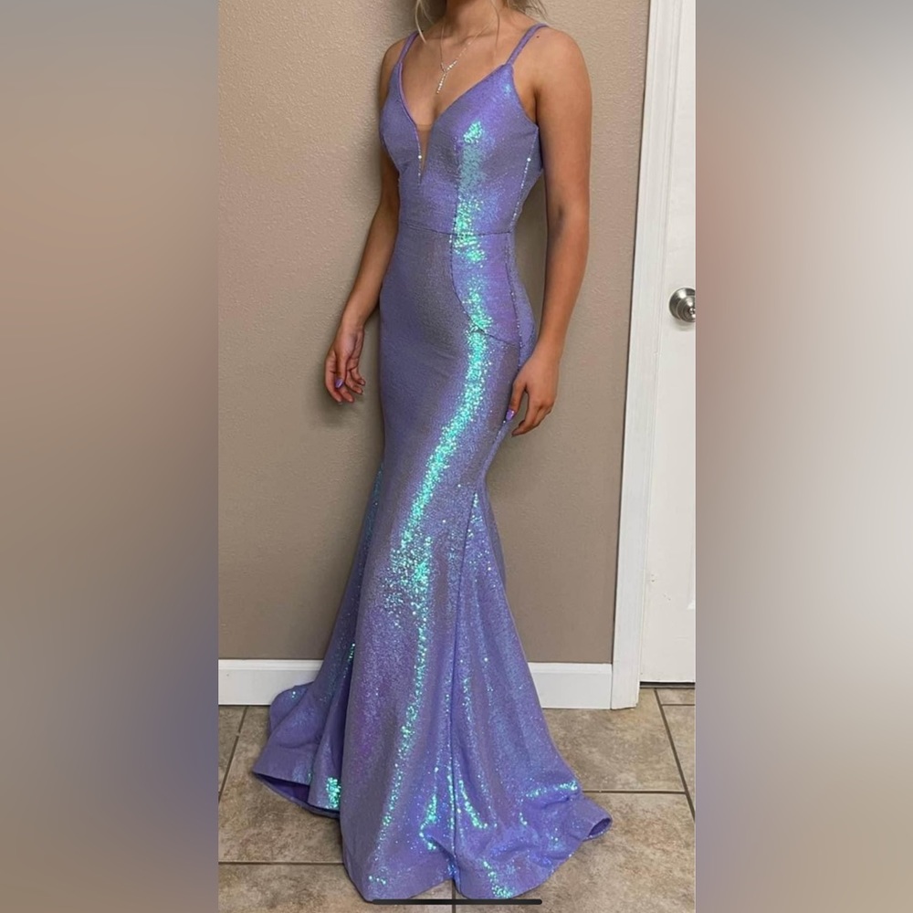 LIKE NEW WORN ONCE ASHLEY LAUREN SZ 0 LAVENDER FORMAL EVENING GOWN PROM DRESS